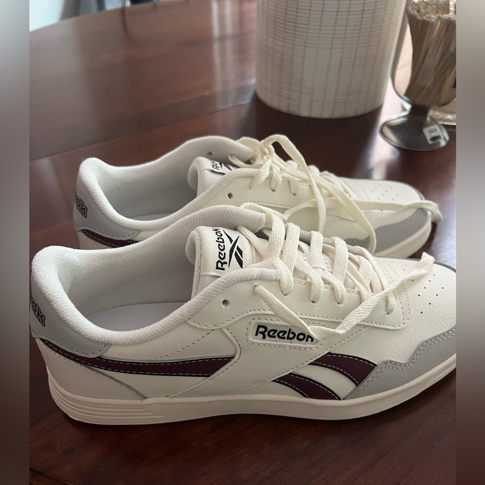 Reebok Unisex-Adult Court Advance Sneaker